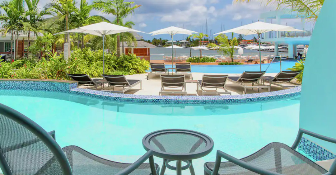 Resort Review | Harbor Club Curio Collection by Hilton