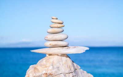 Luxury Eco-Resorts by the Water for a Sustainable Winter Getaway