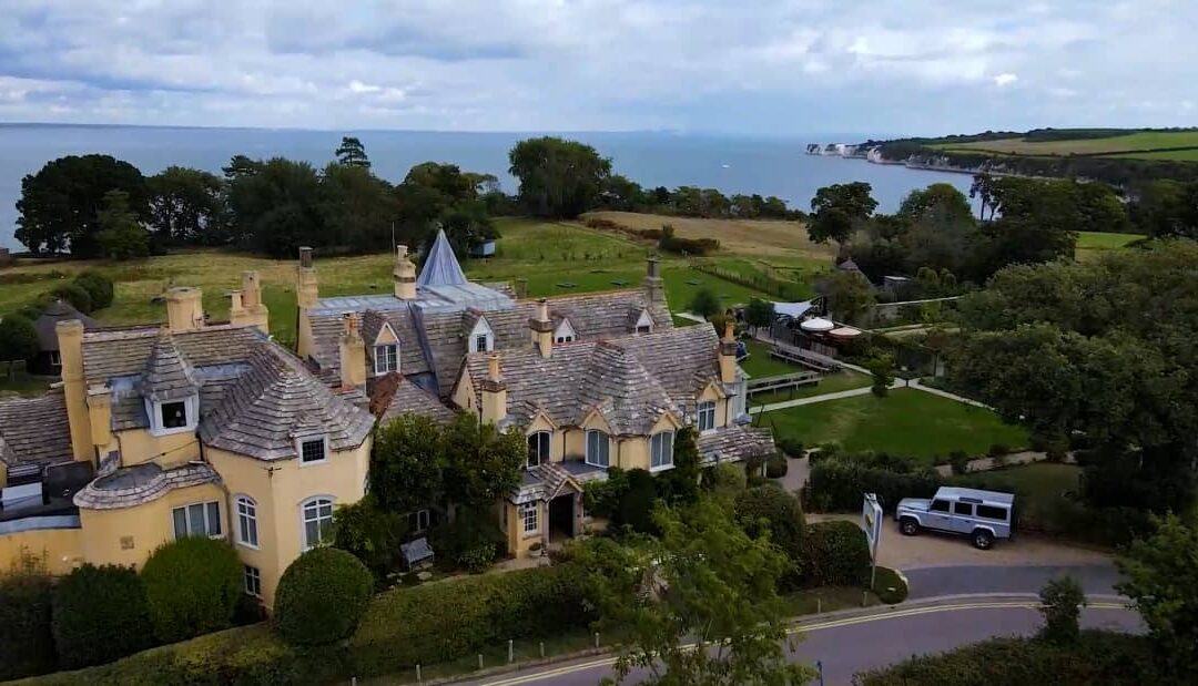 THE PIG – on the beach: A Cosy Winter Coastal Escape